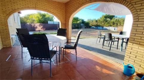 Casa adosada en venda a Sanlúcar la Mayor, Sevilla - imatge 2 Foto 2 de Casa adosada en venda a Sanlúcar la Mayor, Sevilla