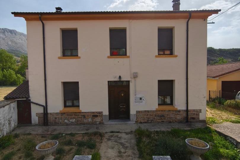 Photo 1 of House or chalet for sale in Calle Marcelino Gonzalez, 50, Vegacervera, León