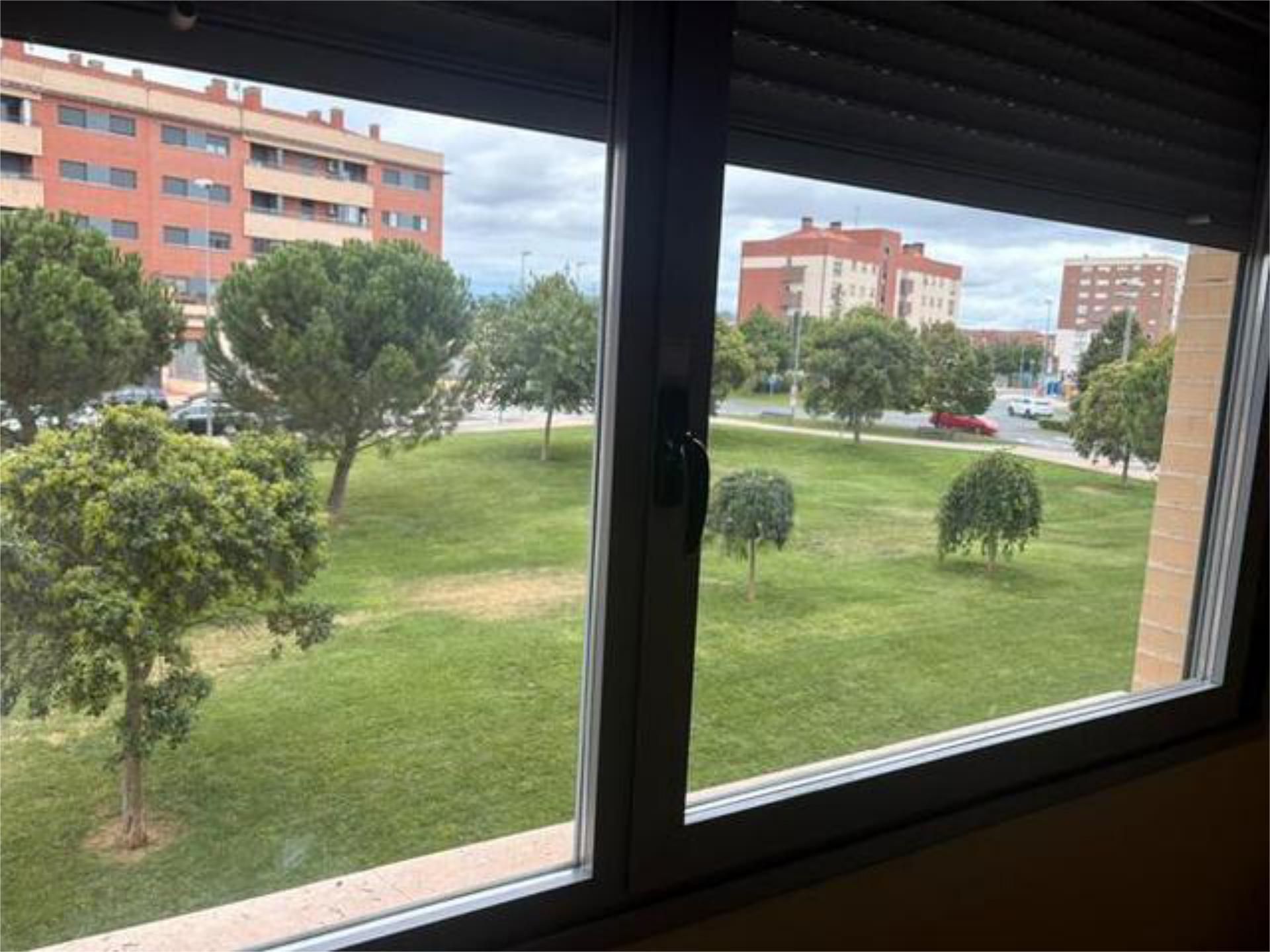 Estudio de alquiler en Los Lirios