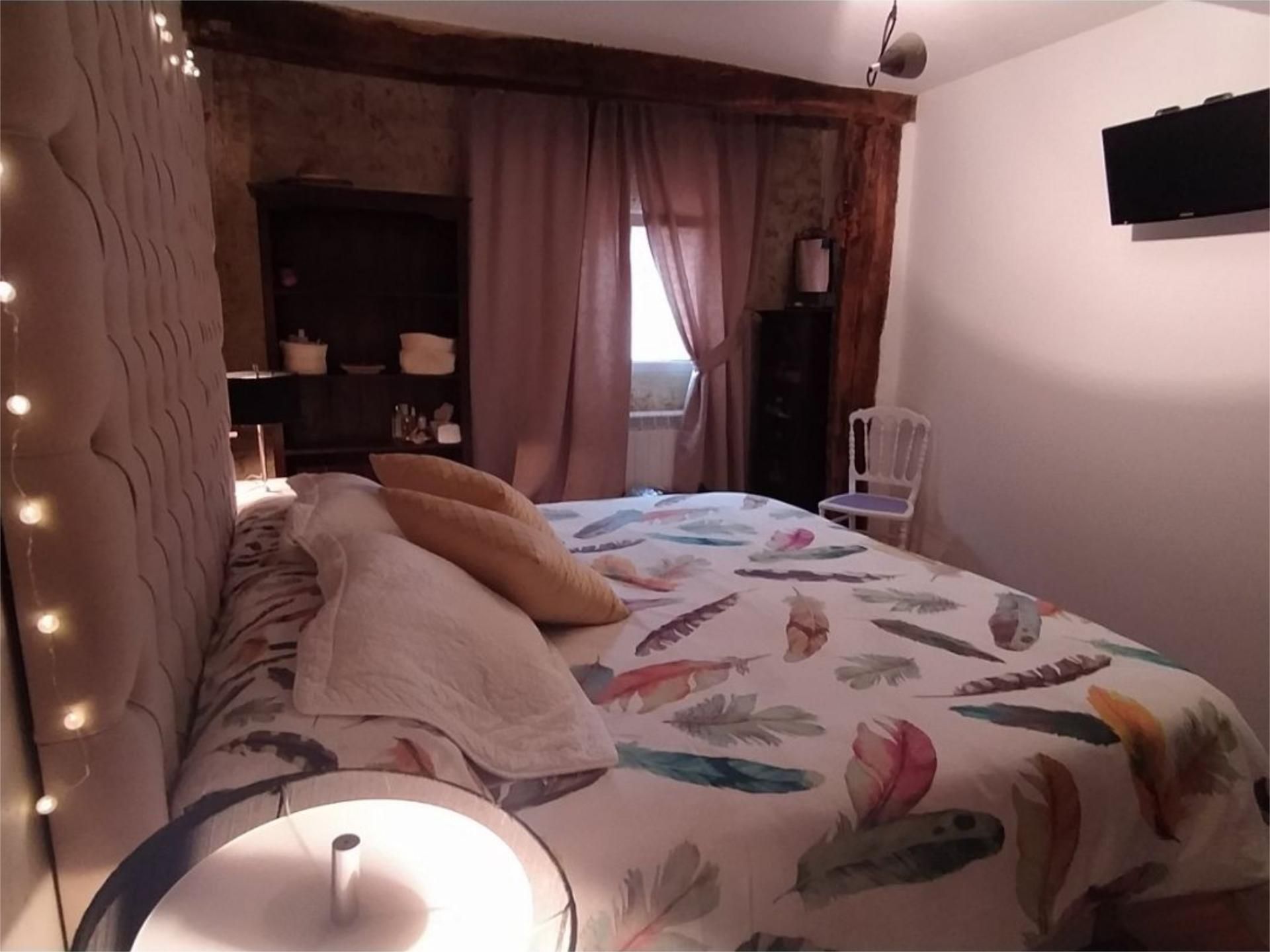Bedroom of Flat to share in Laredo  with Heating, Parquet flooring and Furnished