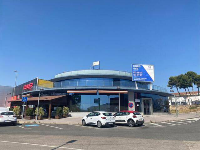 Garaje en Alquiler en Los Vientos- Casa Ros