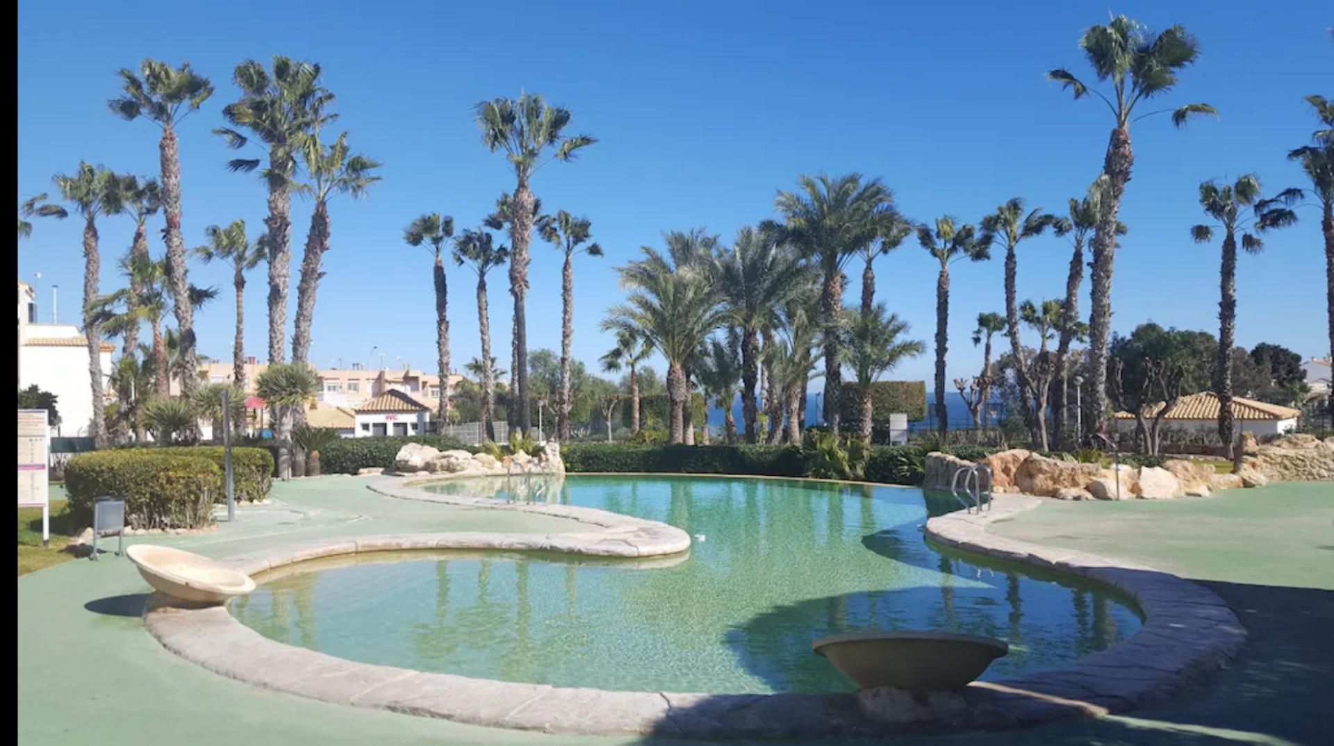 Swimming pool of Single-family semi-detached to rent in Santa Pola  with Air Conditioner, Heating and Private garden