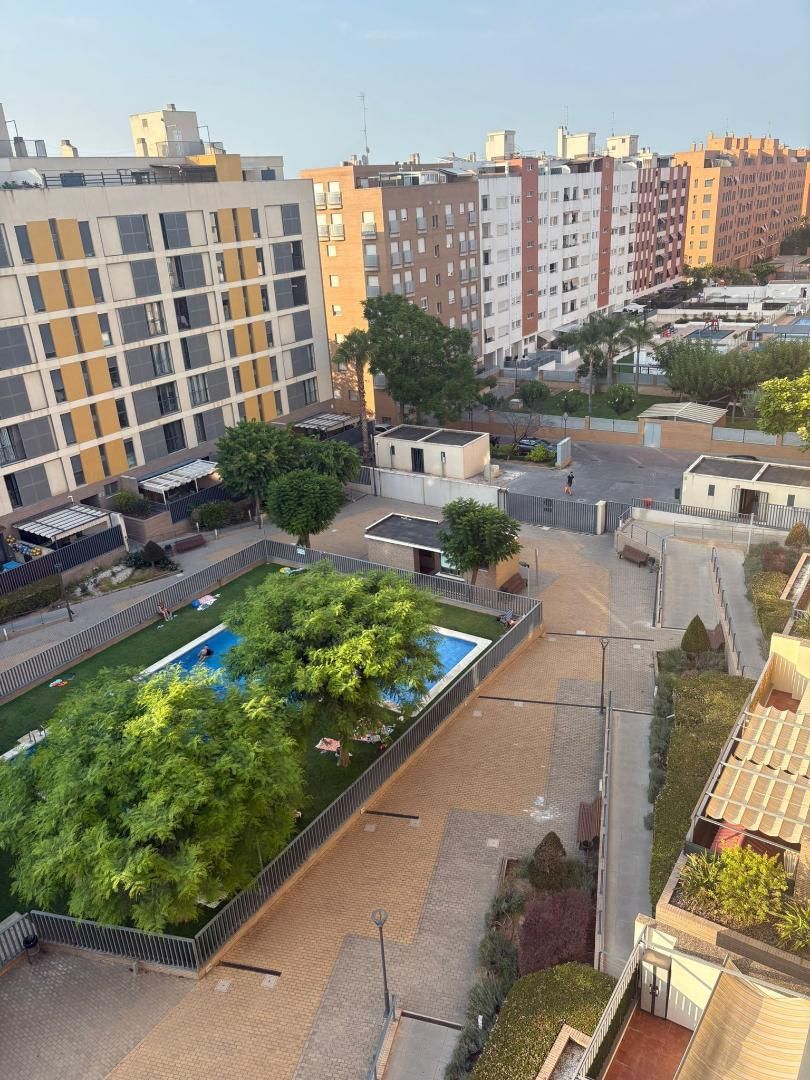 Swimming pool of Flat to rent in  Valencia Capital  with Air Conditioner, Terrace and Swimming Pool