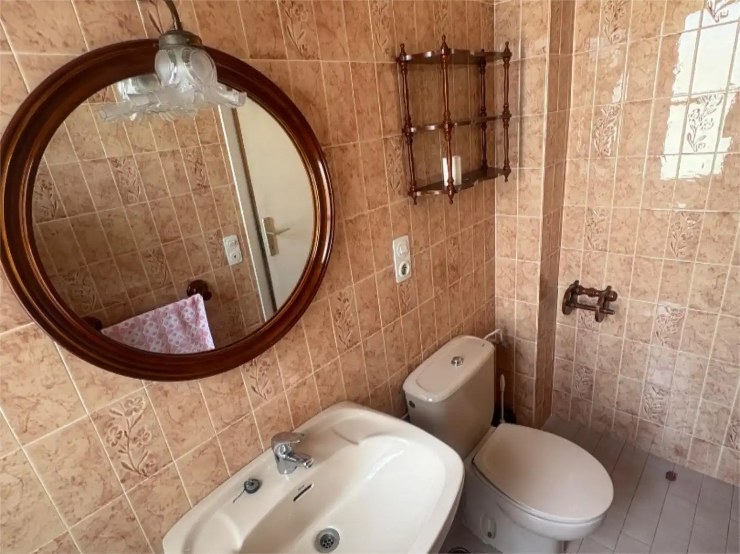 Flat for rent in Rúa de Montero Rios, 46, Ensanche - Sar Bathroom of Flat for rent in Santiago de Compostela with Heating, Parquet flooring and Terrace