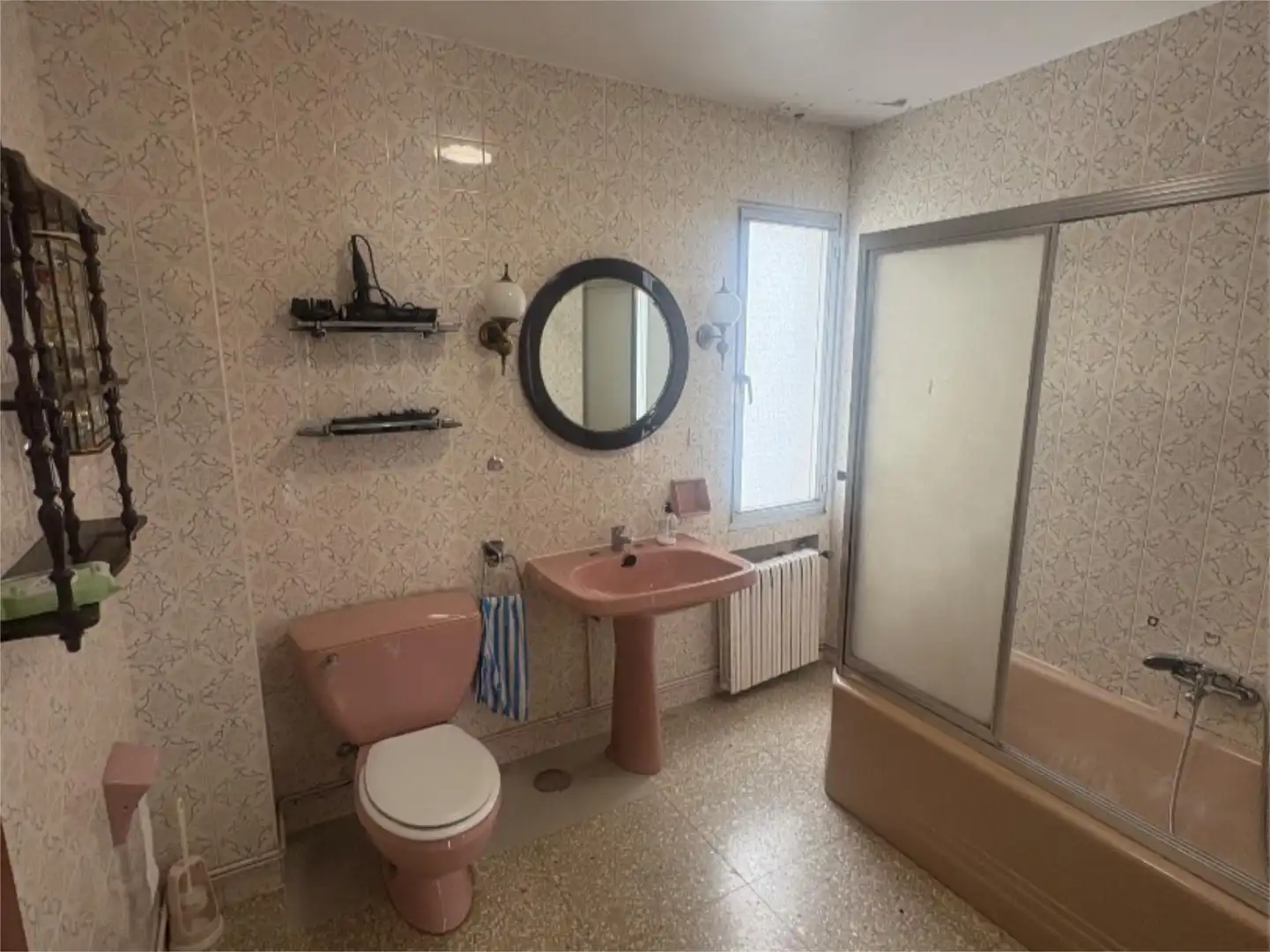 Flat for rent in Rúa de Montero Rios, 46, Ensanche - Sar Bathroom of Flat for rent in Santiago de Compostela with Heating, Parquet flooring and Terrace