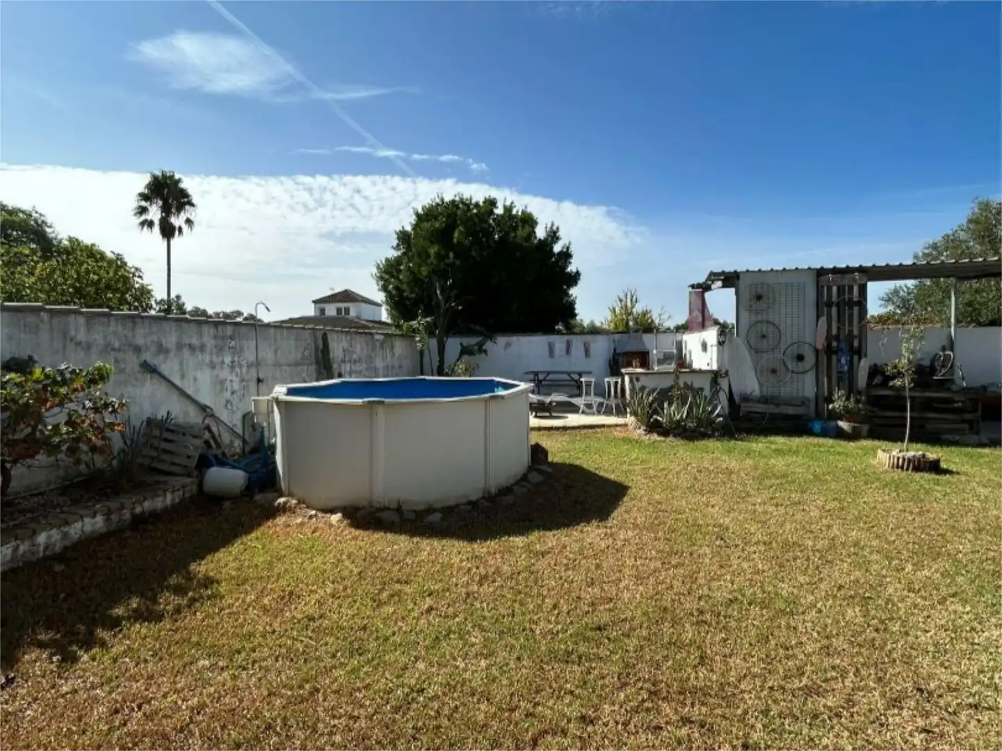 Houses for sale in Avenida de la Diputación, 32, La Coquina Swimming pool of Houses for sale in Chiclana de la Frontera with Air Conditioner, Heating and Private garden