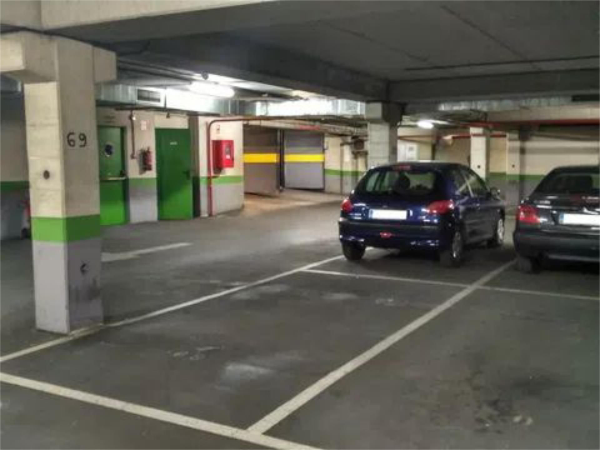 Parking of Garage to rent in Leganés