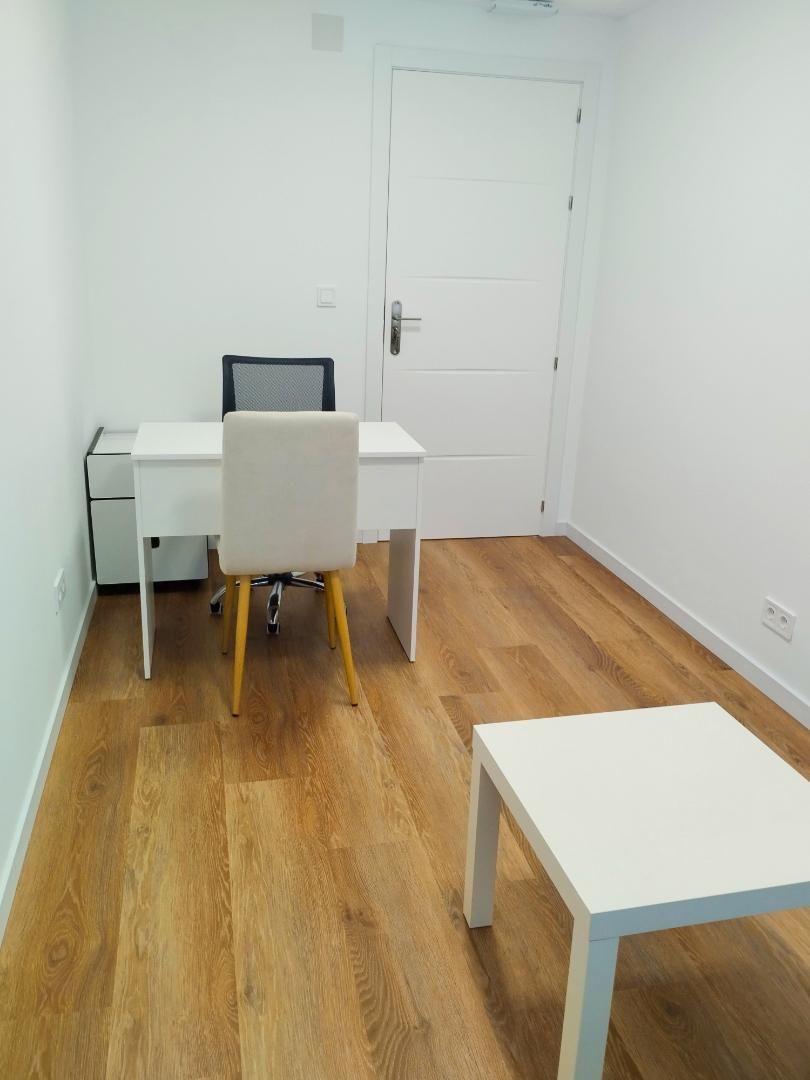 Office to rent in Santander