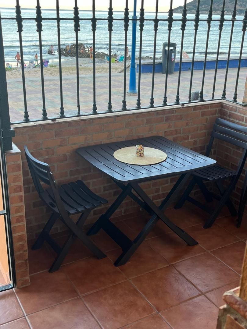 Terrassa de Apartament de lloguer en Algeciras amb Terrassa i Moblat