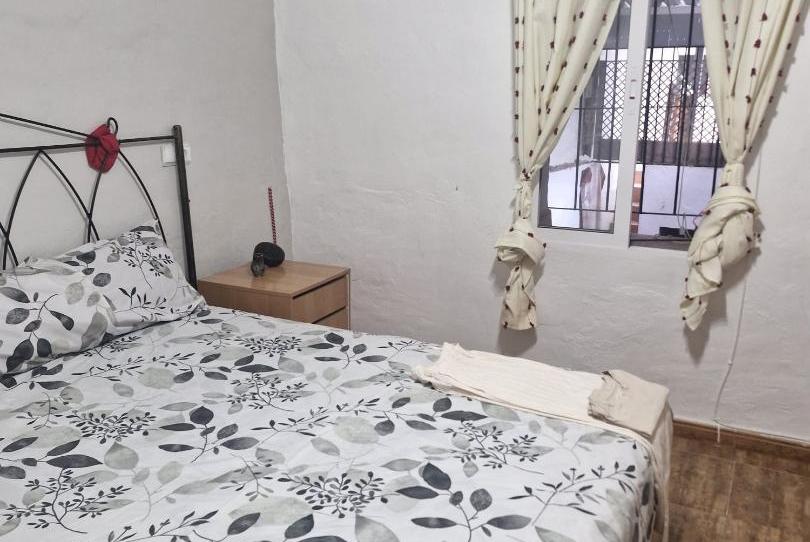 Foto 1 de Planta baixa en venda a Calle de la Iglesia, 3, Peal de Becerro, Jaén