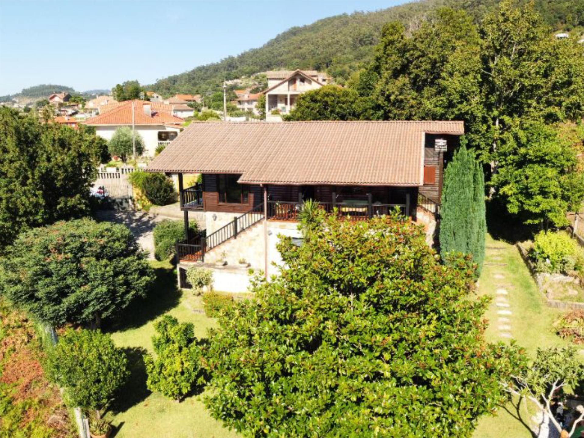 Exterior view of House or chalet for sale in Bueu  with Private garden, Parquet flooring and Terrace
