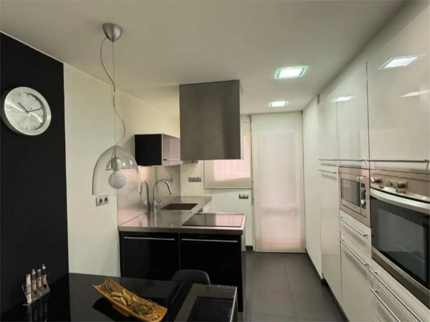 Küche von Wohnung zum Verkauf in Manresa mit Klimaanlage, Terrasse und Balkon