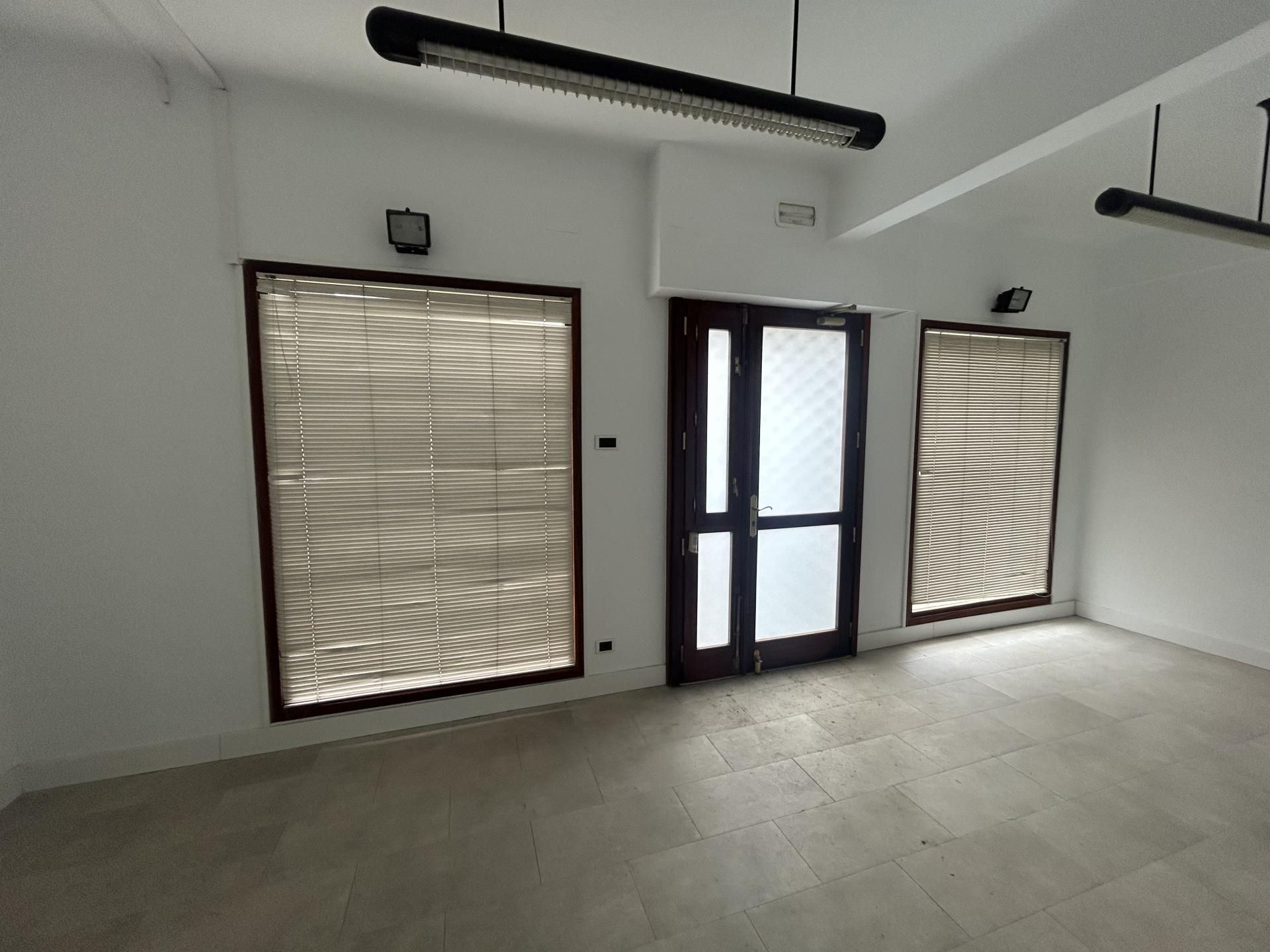 Premises to rent in Lemoa