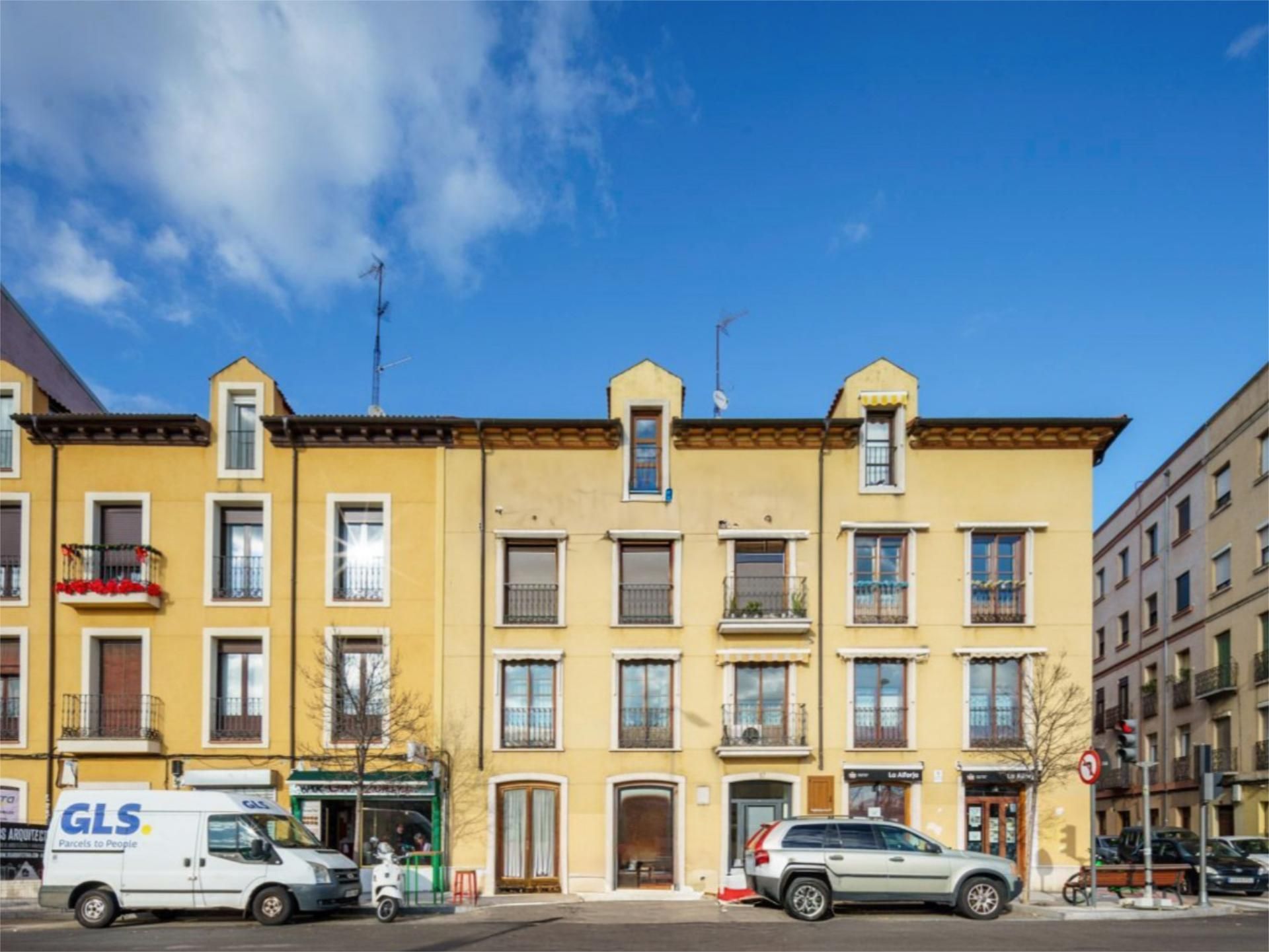 Vista exterior de Piso de alquiler en Valladolid Capital con Calefacción, Parquet y Trastero