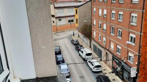 Foto 2 de Pis en venda a Calle Alcón, 23, Centro, León