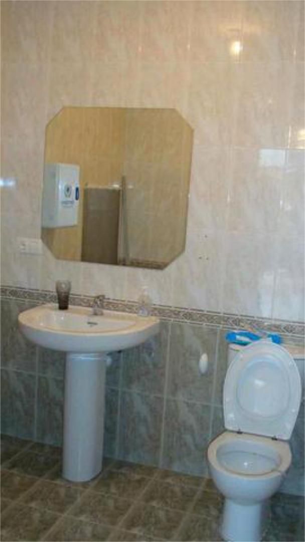 Baño de Oficina de alquiler en Burgos Capital