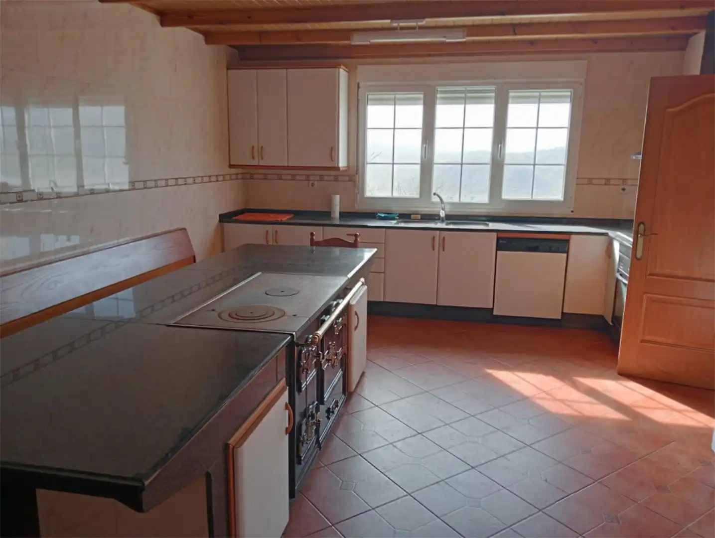 Kitchen of Residential for sale in Meira