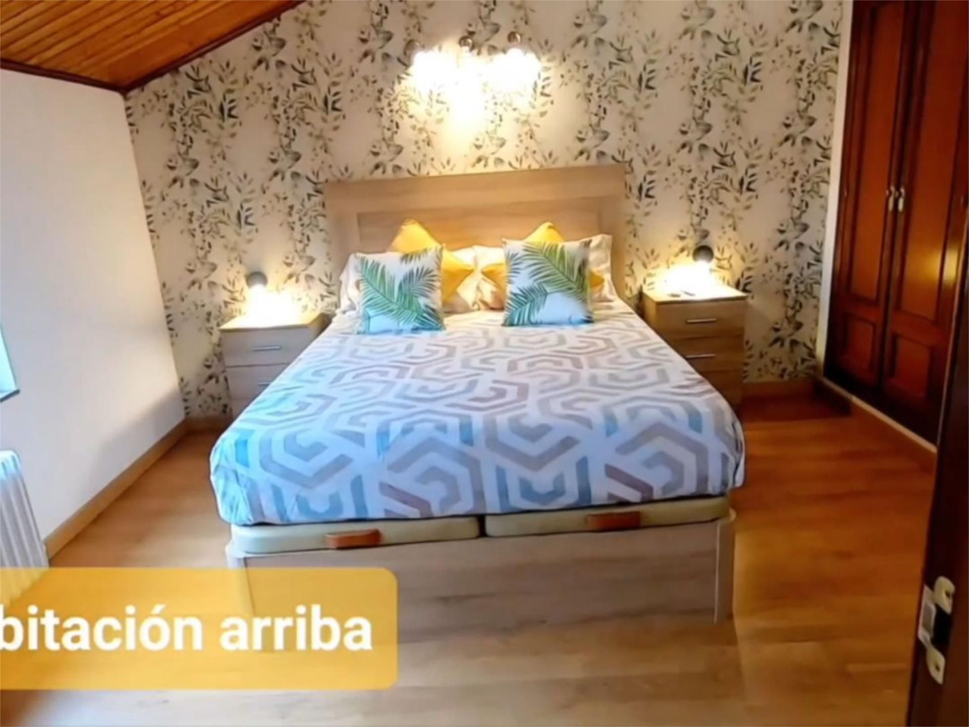 Dormitori de Dúplex de lloguer en San Andrés del Rabanedo amb Calefacció, Parquet i Traster