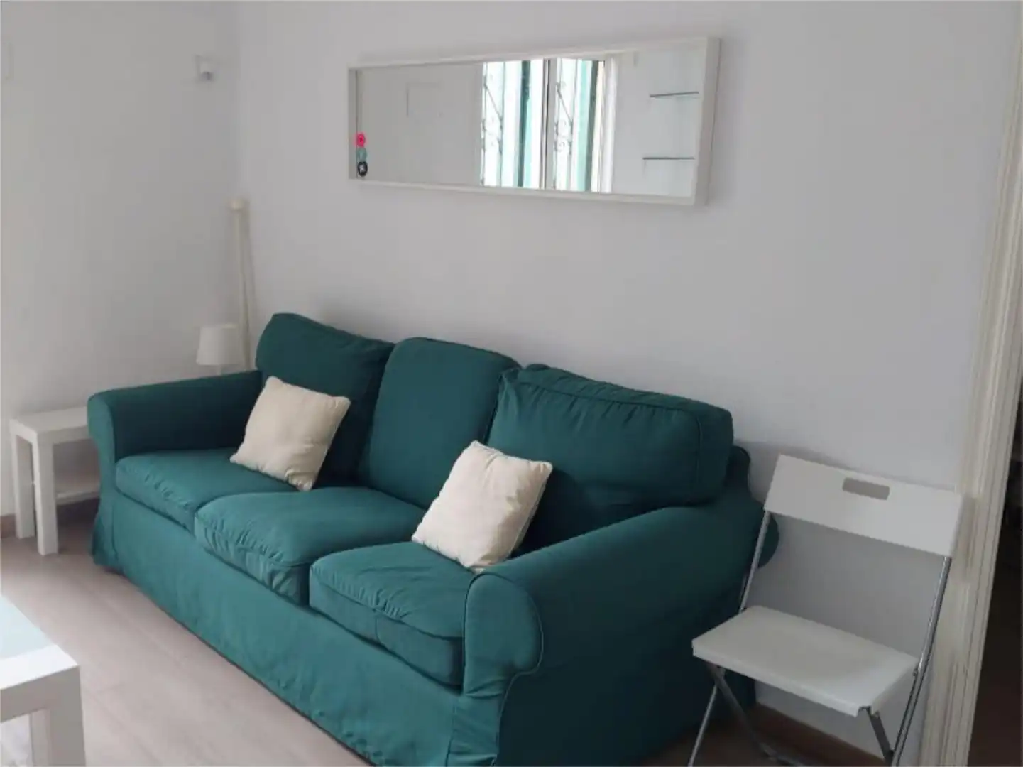 Sala d'estar de Apartament de lloguer en Sevilla amb Aire condicionat, Calefacció i Terrassa