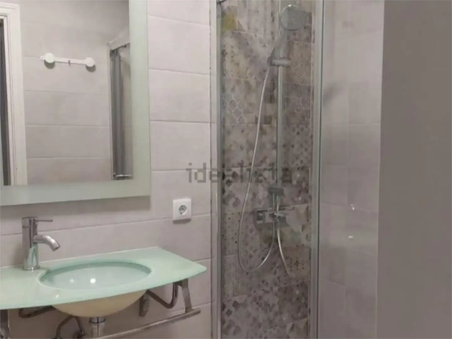 Bany de Apartament de lloguer en Sevilla amb Aire condicionat, Calefacció i Terrassa