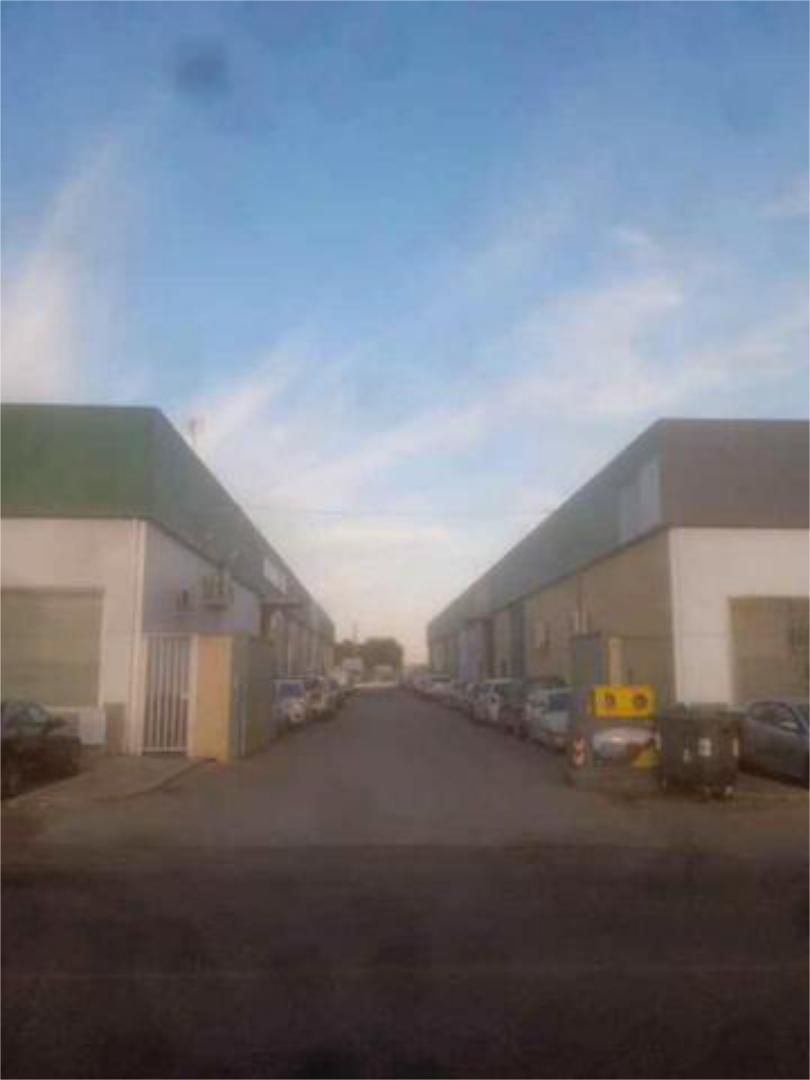Vista exterior de Nau industrial de lloguer en Tocina
