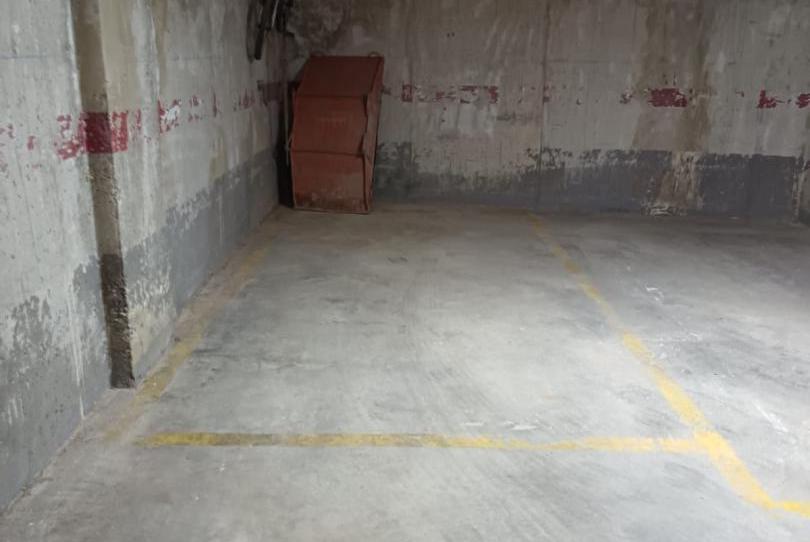 Garatge en venda a Carrer Doctor Marañón, 30, Plaza Xúquer, Valencia - imatge 1 Foto 1 de Garatge en venda a Carrer Doctor Marañón, 30, Plaza Xúquer, Valencia