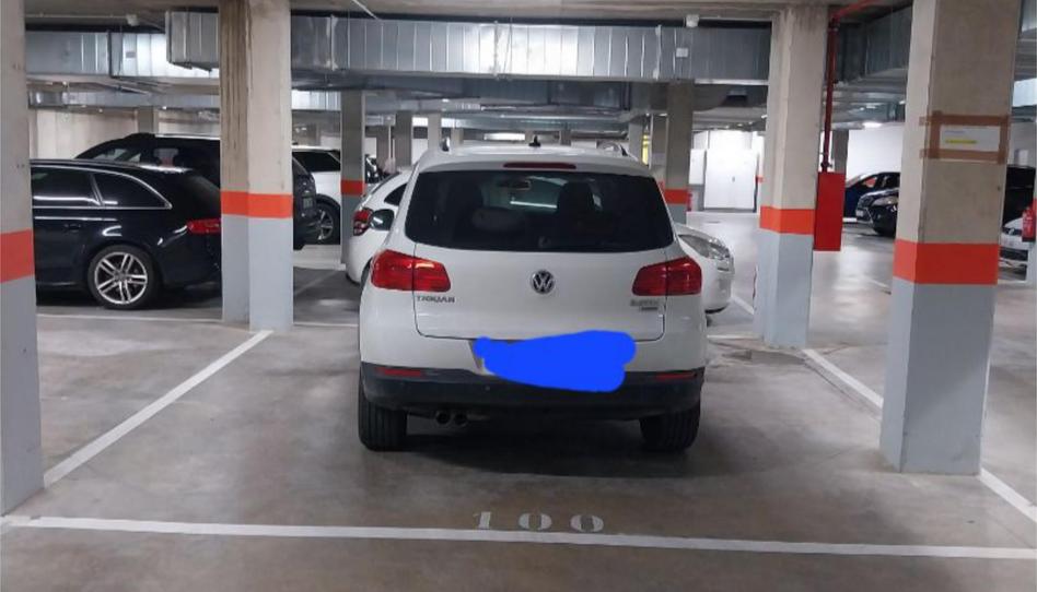 Foto 1 de Garatge de lloguer a Calle Carlos Benítez Saurel, 4, Entrenúcleos, Sevilla