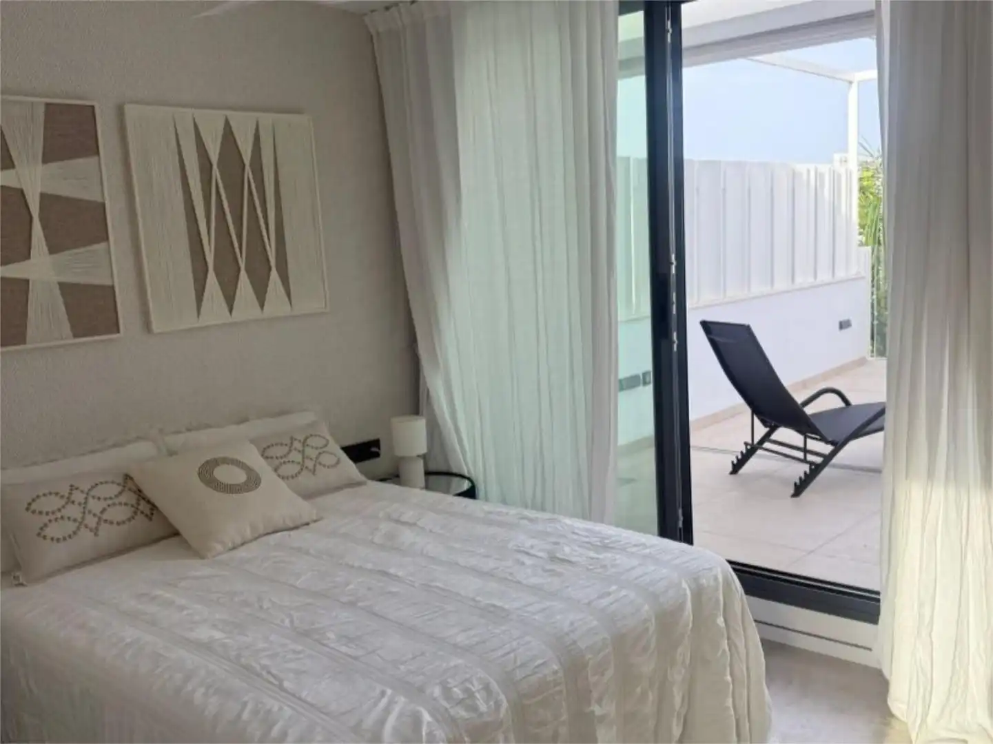 Piso en venta en La Tahona, 1, Zahara Pueblo Habitación de Piso en venta en Zahara de los Atunes con Aire acondicionado, Calefacción y Terraza