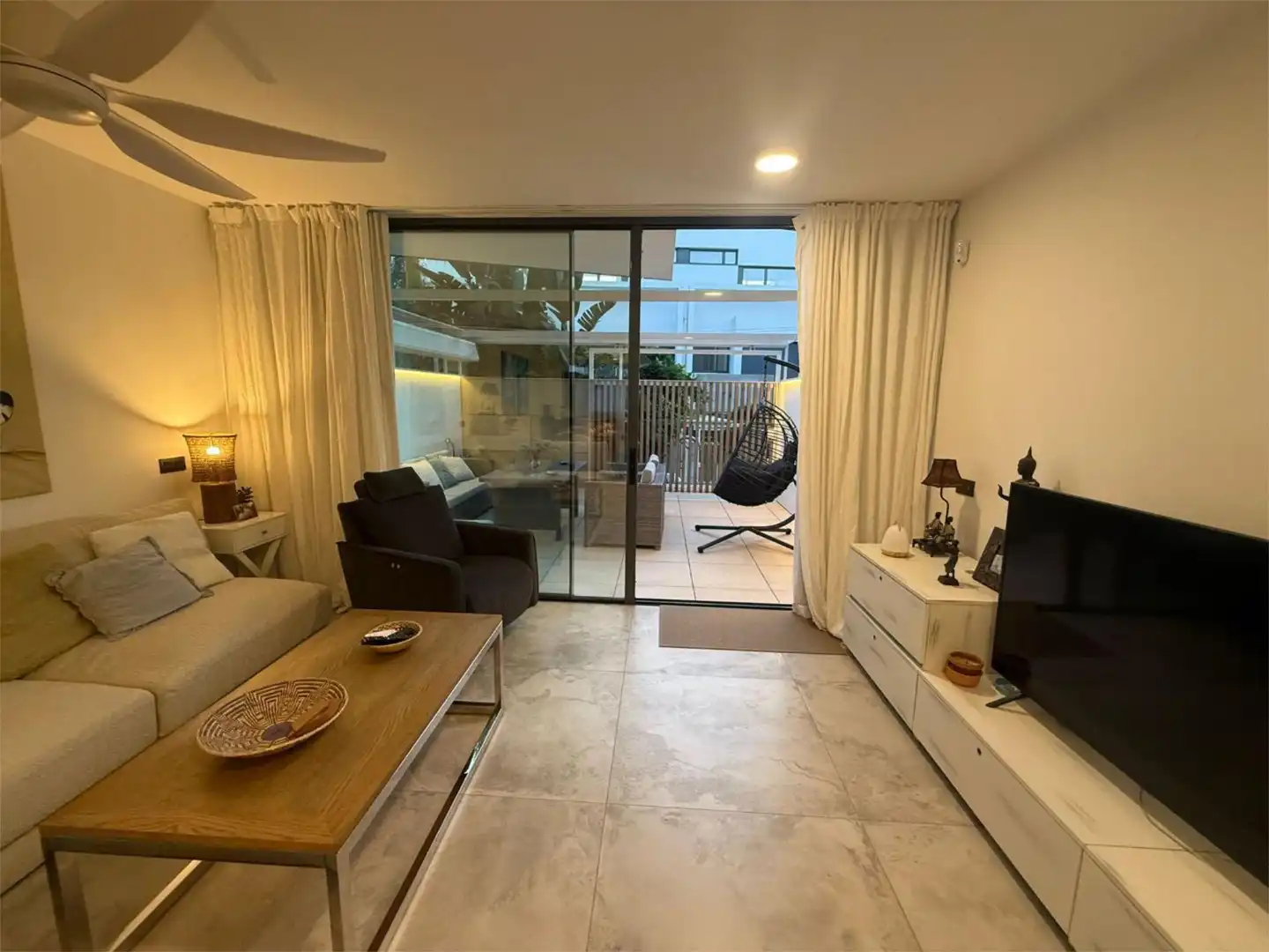 Piso en venta en La Tahona, 1, Zahara Pueblo Sala de estar de Piso en venta en Zahara de los Atunes con Aire acondicionado, Calefacción y Terraza