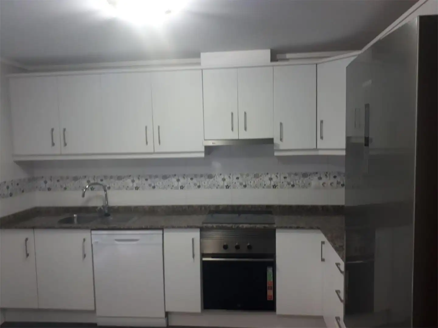 Wohnung zur Miete in Avenida Reina Victoria Eugenia, 3, Alameda Küche von Wohnung zur Miete in Cartagena mit Terrasse, Möbliert und Balkon