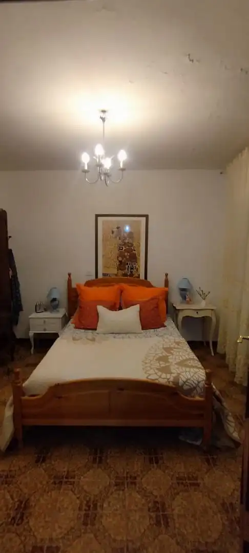 Habitación de Piso en venta en Arandilla con Calefacción, Amueblado y Microondas