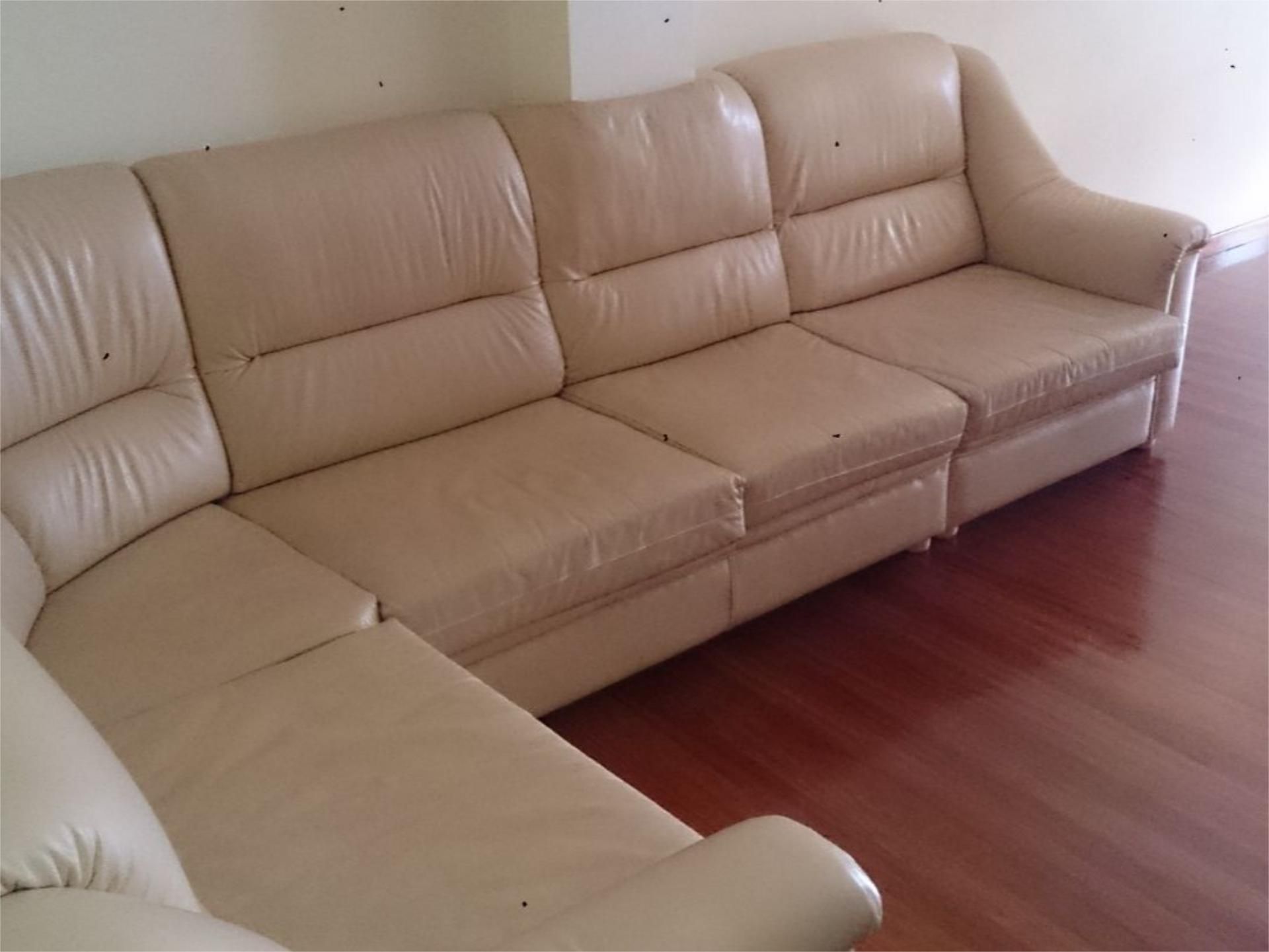 Sala d'estar de Pis en venda en Ourense Capital  amb Calefacció, Parquet i Traster