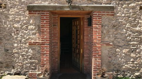 Foto 3 de Casa adosada en venta en Calle Sangarcía, 8, Santa María la Real de Nieva, Segovia