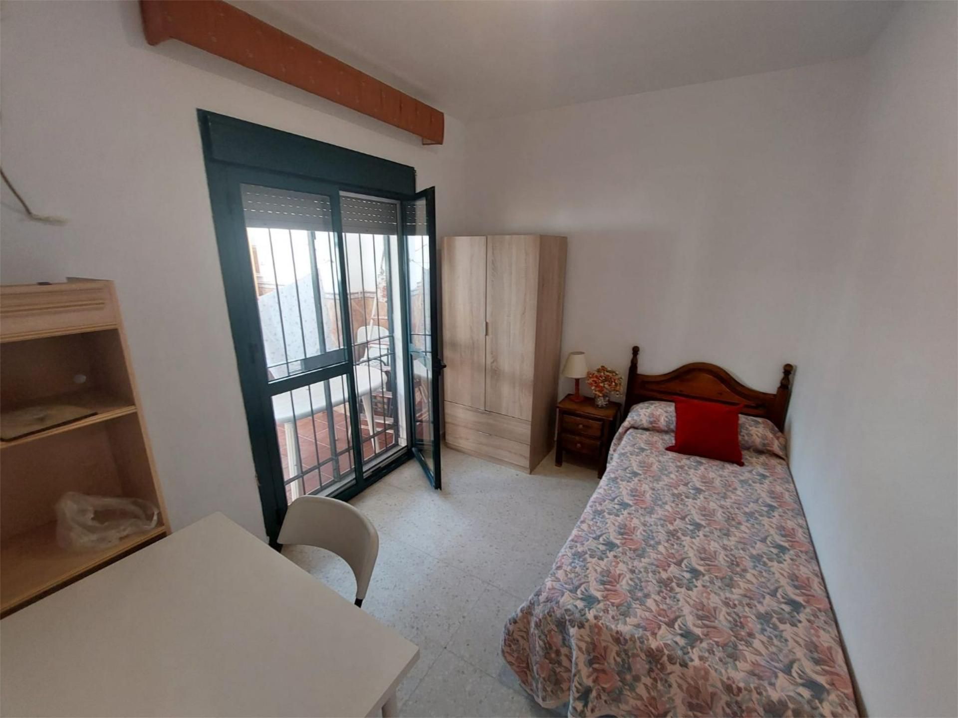 Bedroom of Single-family semi-detached to share in Puerto Real  with Parquet flooring, Terrace and Furnished