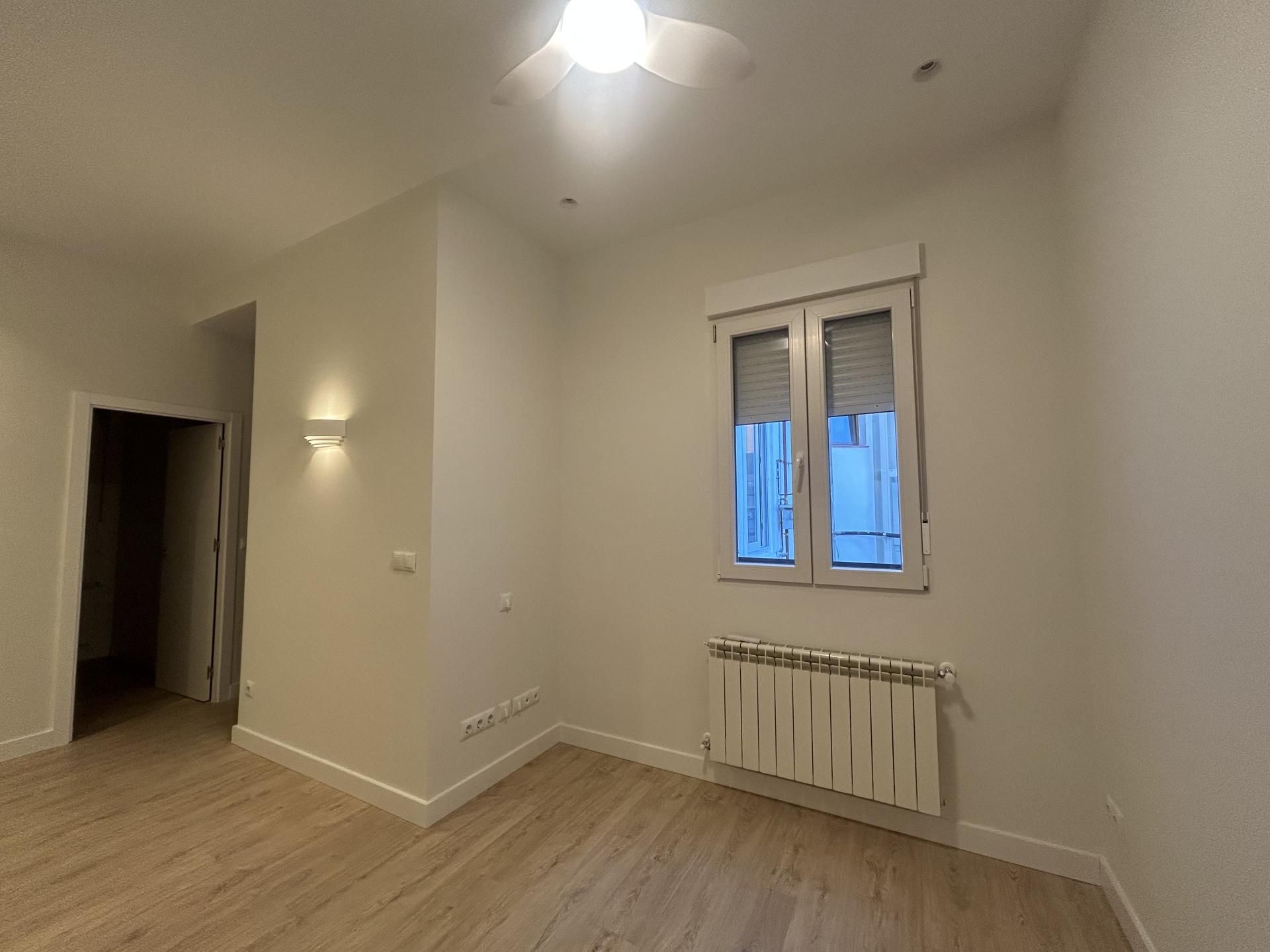 Habitación de Piso de alquiler en  Madrid Capital