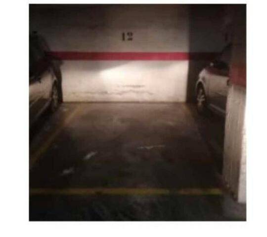 Garaje en Alquiler en Girón - Las Delicias