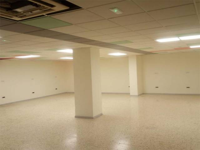 Local comercial en Venta en Avenida Jose Maria del Campo Llarena, 9 en Playa Jardín
