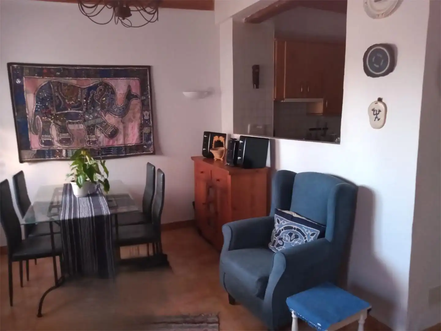 Casa adosada en venda a Calle San Antonio, 25, Casco Antiguo - Sta. Cruz - Ayuntamiento Sala d'estar de Casa adosada en venda en Alicante / Alacant amb Aire condicionat, Calefacció i Terrassa