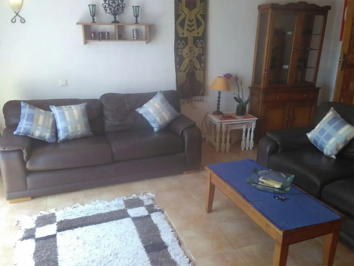 Casa adosada en venda a Calle San Antonio, 25, Casco Antiguo - Sta. Cruz - Ayuntamiento Sala d'estar de Casa adosada en venda en Alicante / Alacant amb Aire condicionat, Calefacció i Terrassa