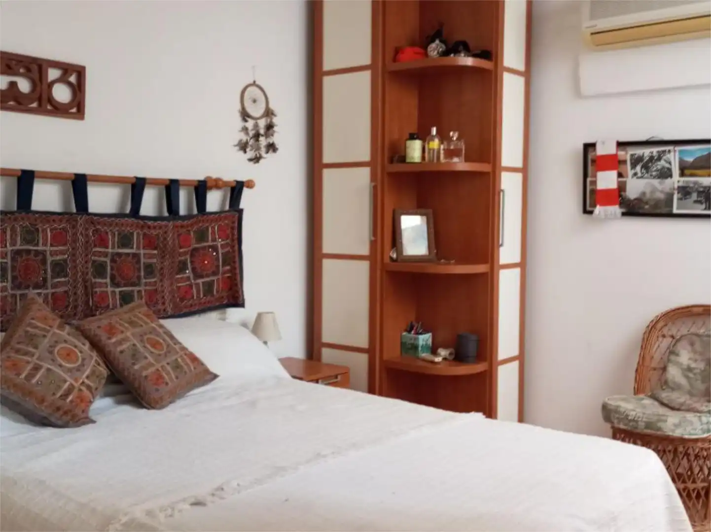 Casa adosada en venda a Calle San Antonio, 25, Casco Antiguo - Sta. Cruz - Ayuntamiento Dormitori de Casa adosada en venda en Alicante / Alacant amb Aire condicionat, Calefacció i Terrassa