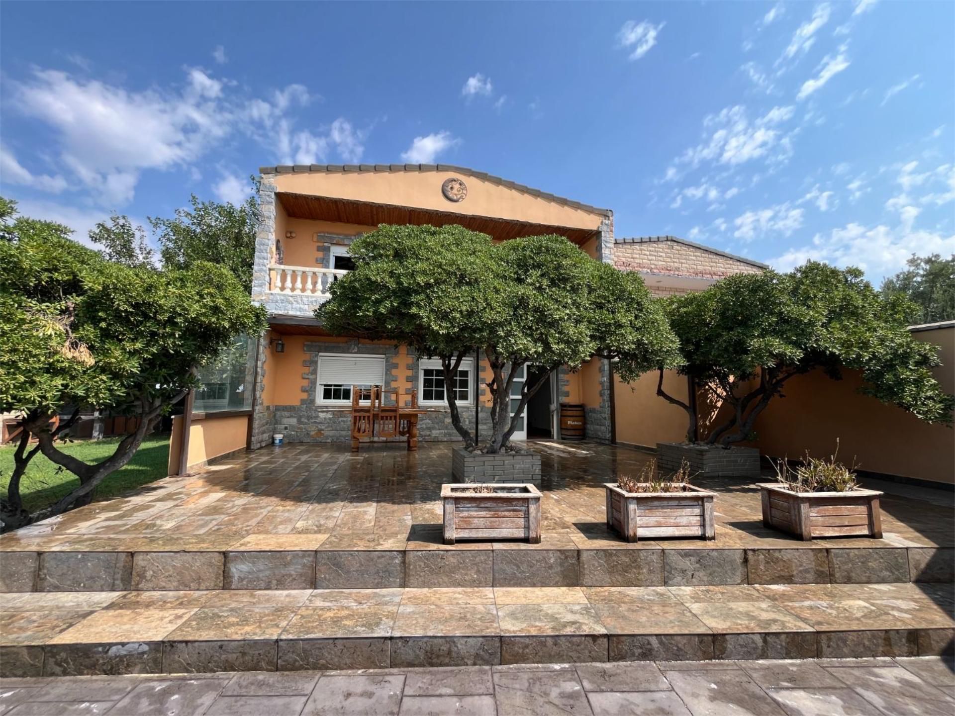 Terrassa de Casa o xalet en venda en  Zaragoza Capital amb Terrassa, Piscina i Balcó