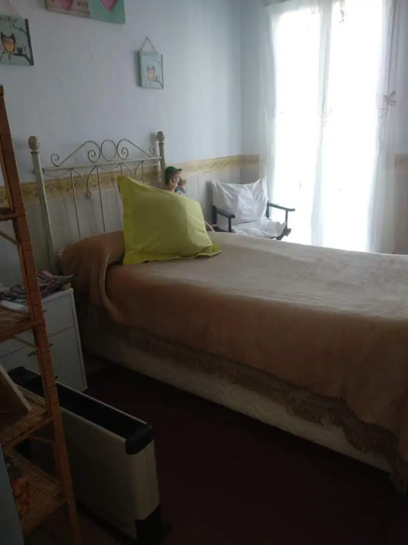 Pis en venda a Rosal de la Frontera Dormitori de Pis en venda en Rosal de la Frontera amb Moblat, Forn i Balcó