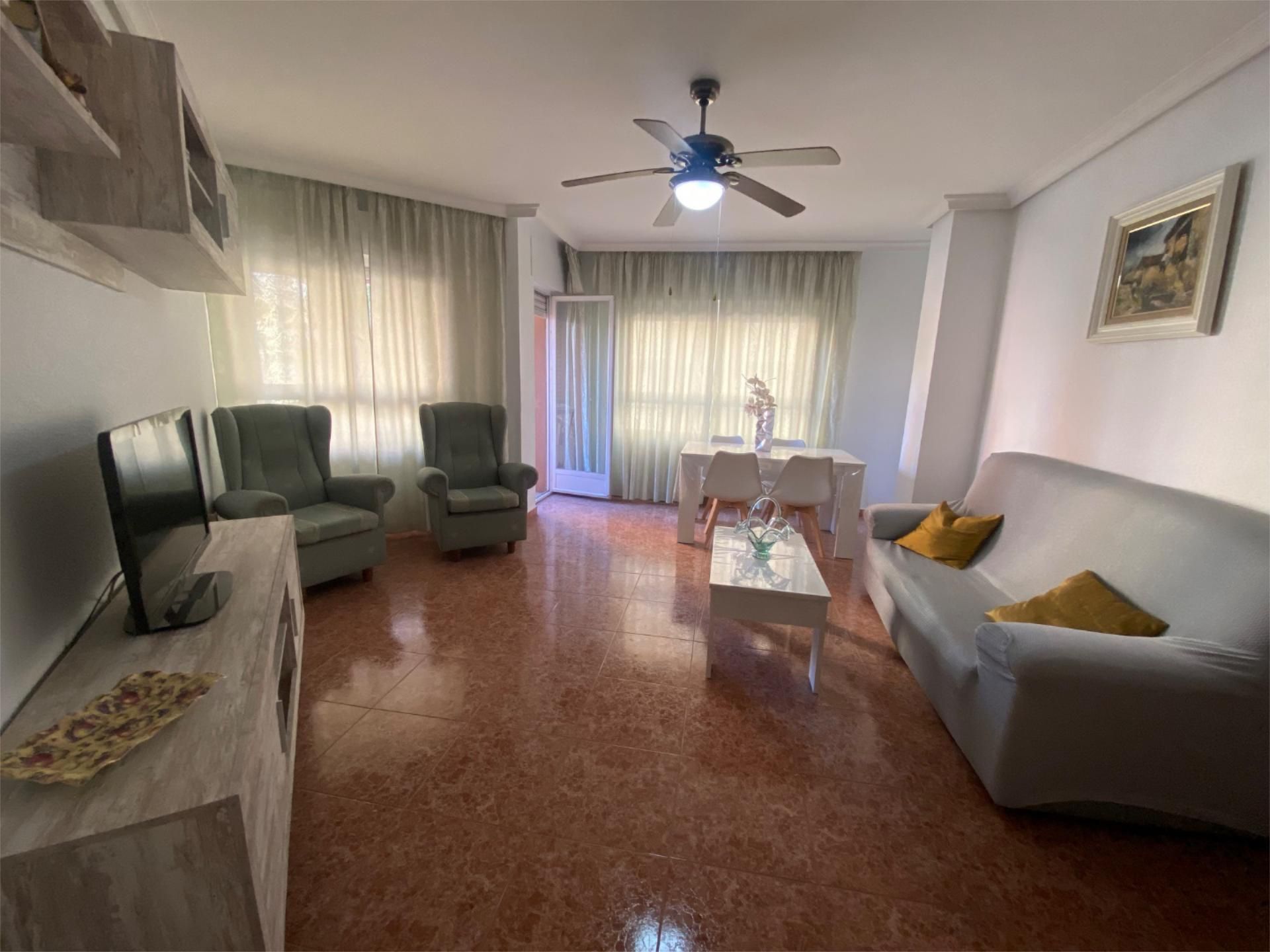 Sala de estar de Piso en venta en Talavera de la Reina con Calefacción, Terraza y Amueblado