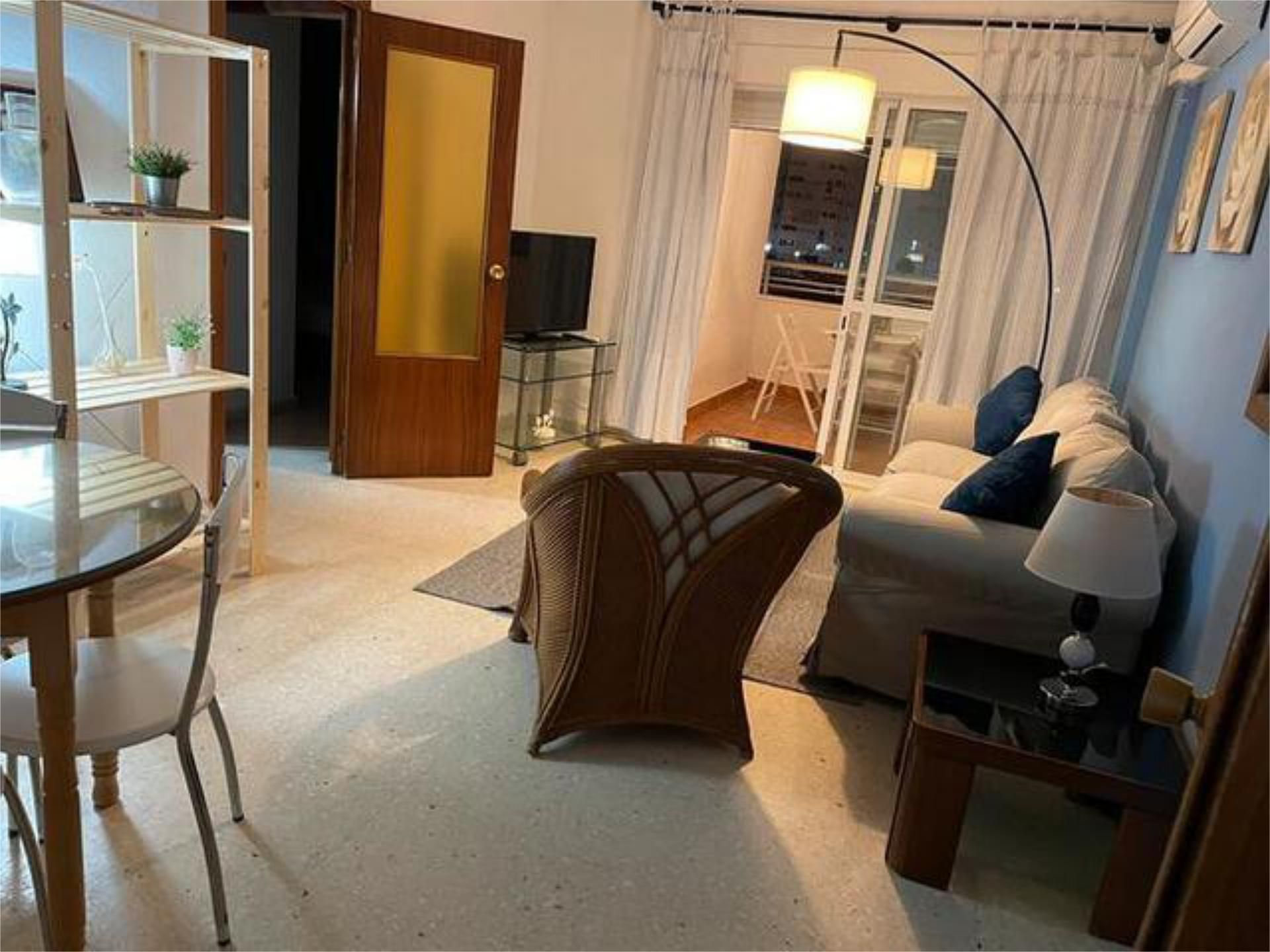 Sala de estar de Piso de alquiler en El Puerto de Santa María con Calefacción, Jardín privado y Terraza