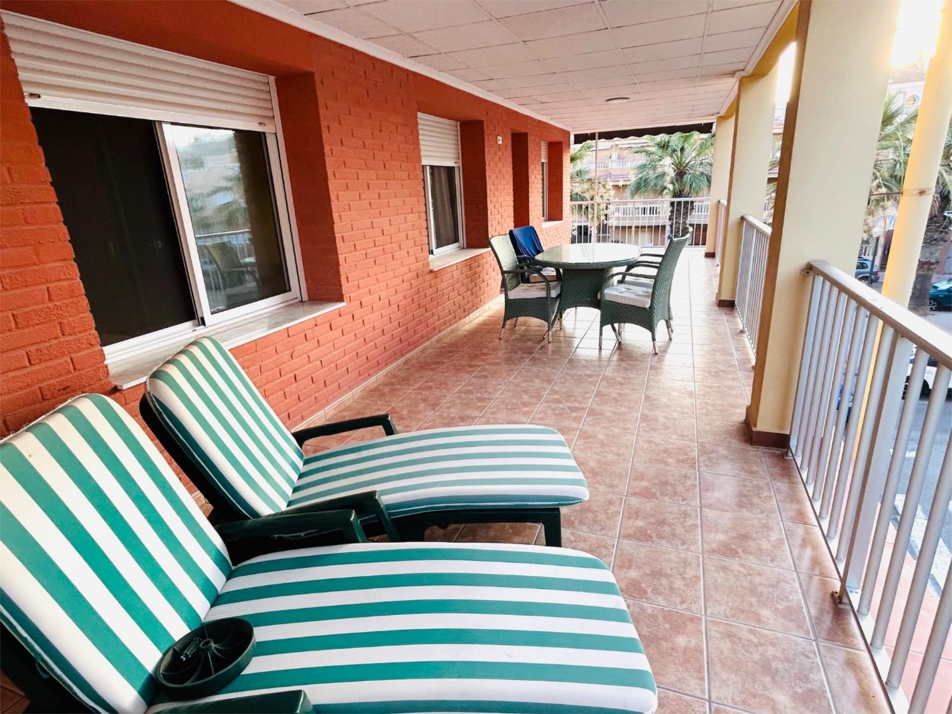 Terraza de Piso de alquiler en Guardamar del Segura con Aire acondicionado, Calefacción y Parquet