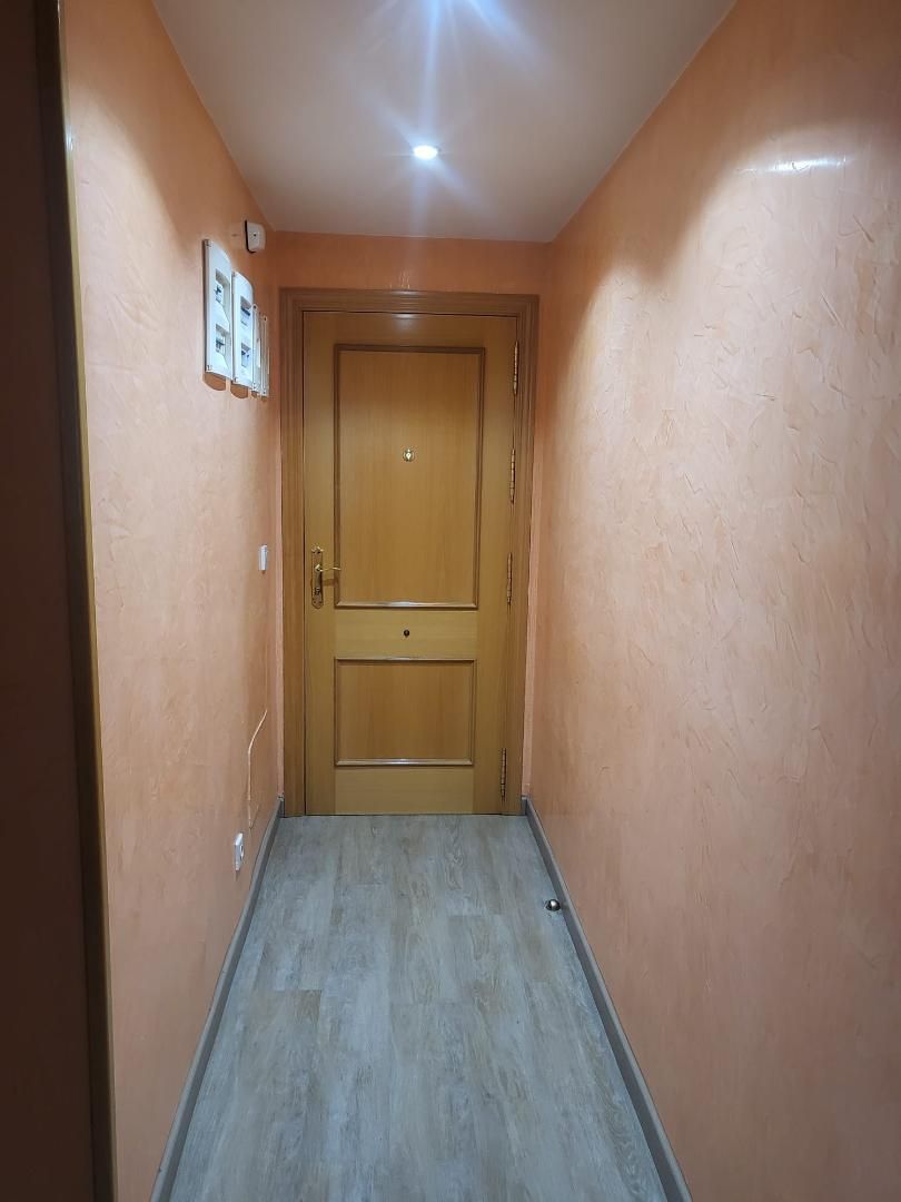 Flat to rent in Calle Almazara, 8, Torres de la Alameda