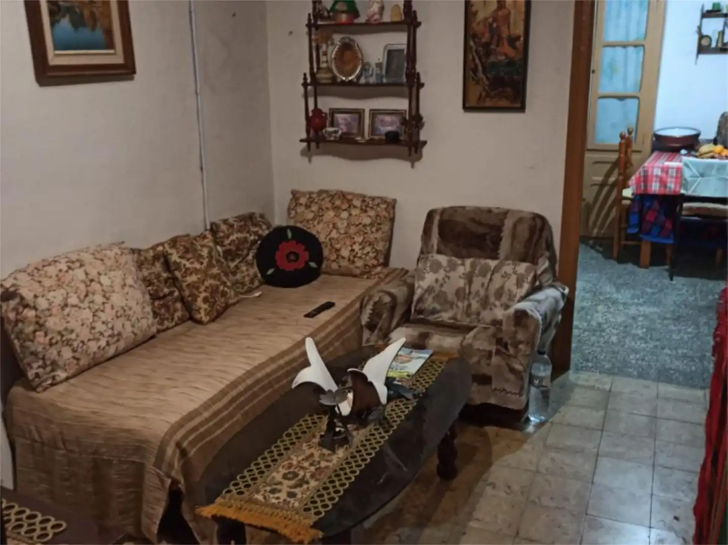 Casa adosada en venda a Carrer Garites, 19, Riba-roja d'Ebre Sala d'estar de Casa adosada en venda en Riba-roja d'Ebre amb Aire condicionat, Terrassa i Balcó