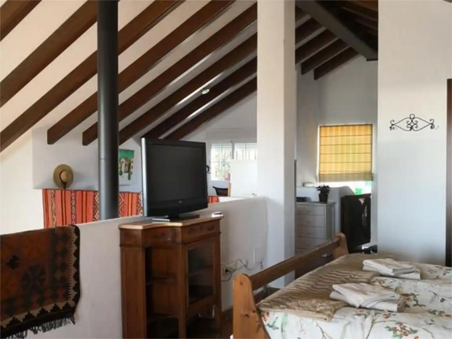 Houses for sale in Diseminado Bujeo Valeriano, 11, Los Llanos Living room of Houses for sale in Estepona with Terrace, Swimming Pool and Balcony