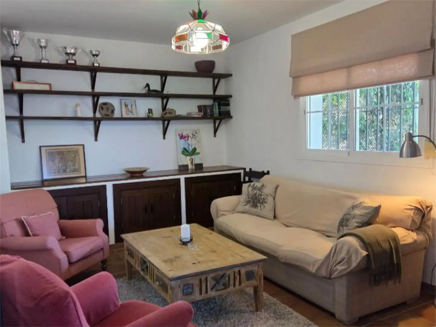 Houses for sale in Diseminado Bujeo Valeriano, 11, Los Llanos Living room of Houses for sale in Estepona with Terrace, Swimming Pool and Balcony