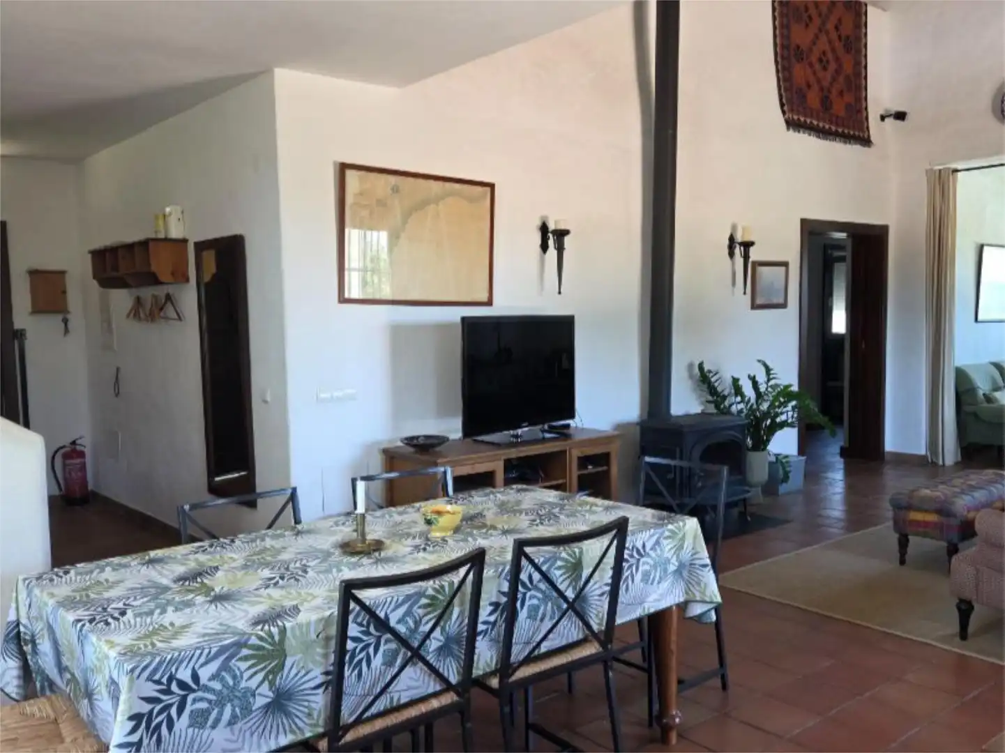 Houses for sale in Diseminado Bujeo Valeriano, 11, Los Llanos Dining room of Houses for sale in Estepona with Terrace, Swimming Pool and Balcony